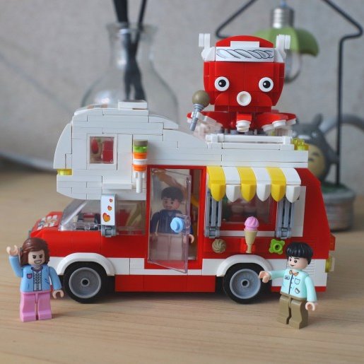 kawaiies-softtoys-plushies-kawaii-plush-Micro Takoyaki Octopus Balls Vroom Yatai Food Van Building Sets Build it 