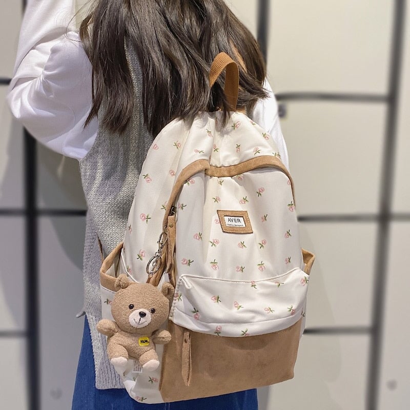 Mini backpacks: the smallest (and cutest) accessories micro trend
