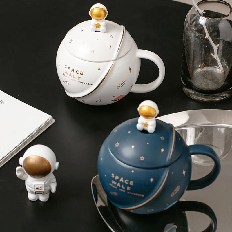 https://www.kawaiies.com/cdn/shop/products/kawaiies-plushies-plush-softtoy-space-astronaut-planet-ceramic-mug-with-lid-and-spoon-new-home-decor-548509.jpg?v=1646332026