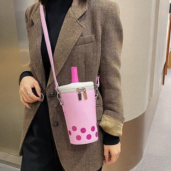 Drink bag/buy bubble tea with bubble tea bag!